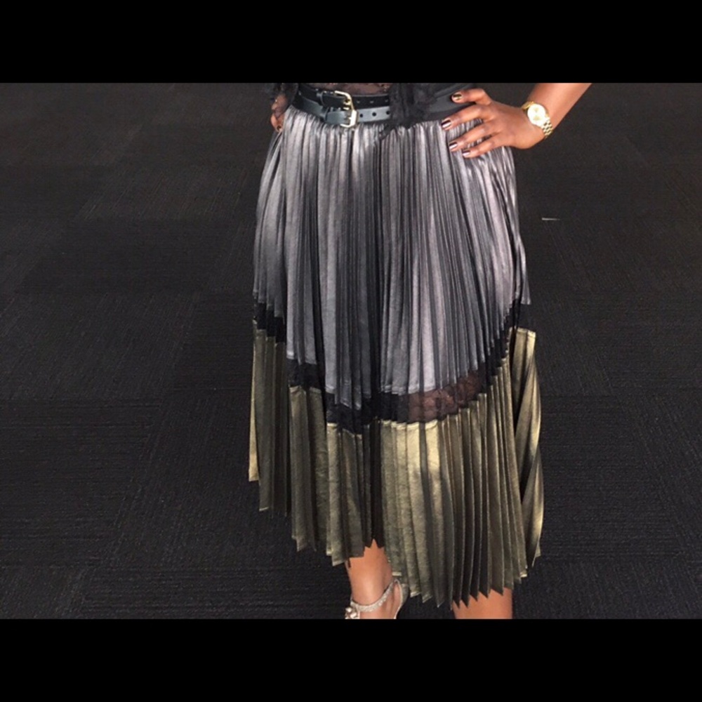 Treś Posh Metallic envy Skirt